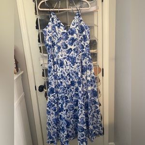 NWT Abercrombie Blue and White Floral Strappy Plunge Maxi Dress